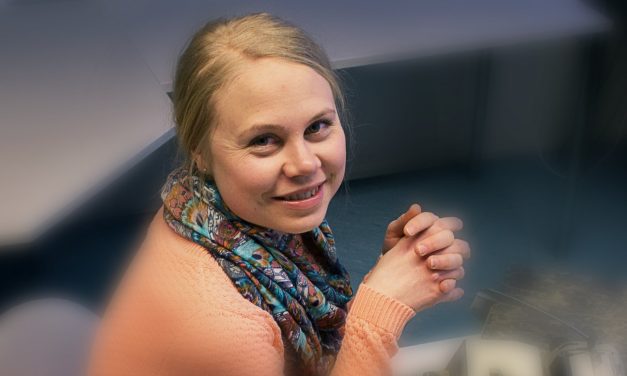 Ei pelkästään perheiden kirkko – ”tarvitsemme ihmisiä ympärillemme monissa kokoonpanoissa”