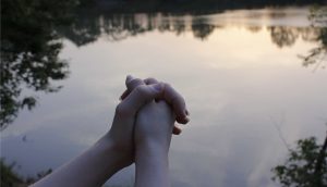 Eräänä iltana pidetty rukous oli Eija Kinnusen elämässä käänteen tekevä kohta