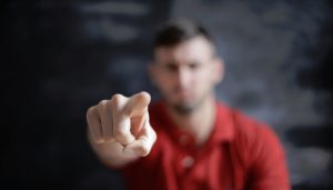 Synti saa meidät esimerkiksi vertailemaan ihmisiä ja unohtamaan, että synti mahdollistaa luonteemme ja hengellisyytemme kehittymisen.