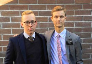 Vanhin Koivisto on suomalainen MAP-kirkon lähetyssaarnaaja, joka asuu Islannissa  ja opiskelee maan kieltä.