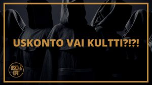 Usko ja opit videojakson kansikuva, jossa näkyy tummia huppupäisiä hahmoja seisomassa vierekkäin.
